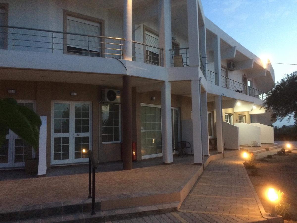 River'S Apartments Paradisi  Luaran gambar